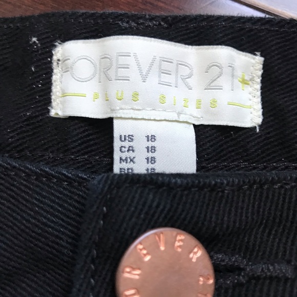 Forever 21 Plus Distressed Shorts sz 18 *EUC* - Picture 2 of 3